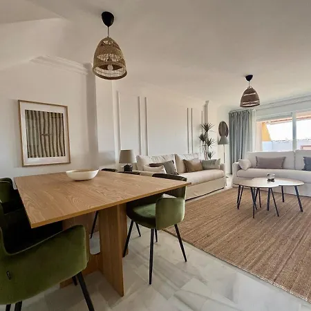 Apartment 3 Bed Duplex Side Elviria Marbella