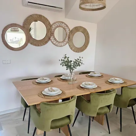 Elviria 2-level Beach-pool Access, Fully Equipped Μαρμπέλλα