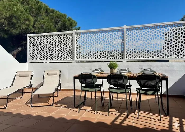 Elviria 2-level Beach-pool Access, Fully Equipped * Marbella